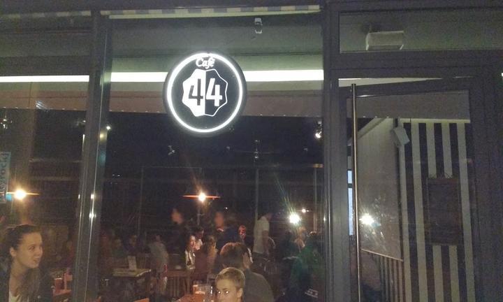 Cafe 44